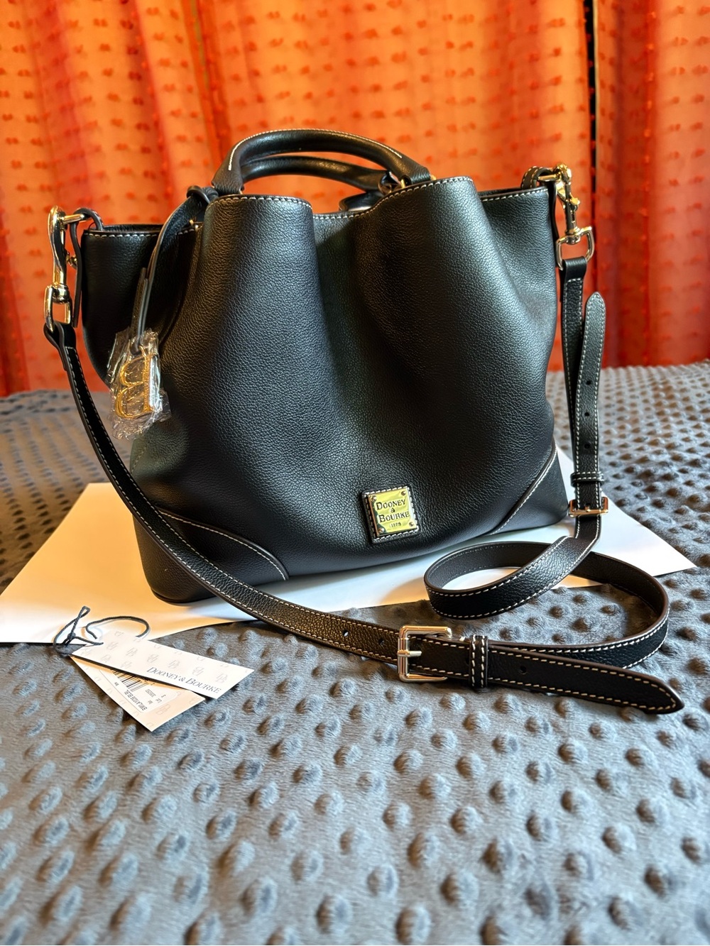 Dooney & Bourke Black Sorrento Barlow